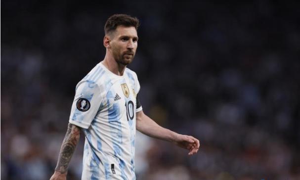 欧洲被美乌联合做局？40亿援助刚到账，泽连斯基再伸手：每月10亿